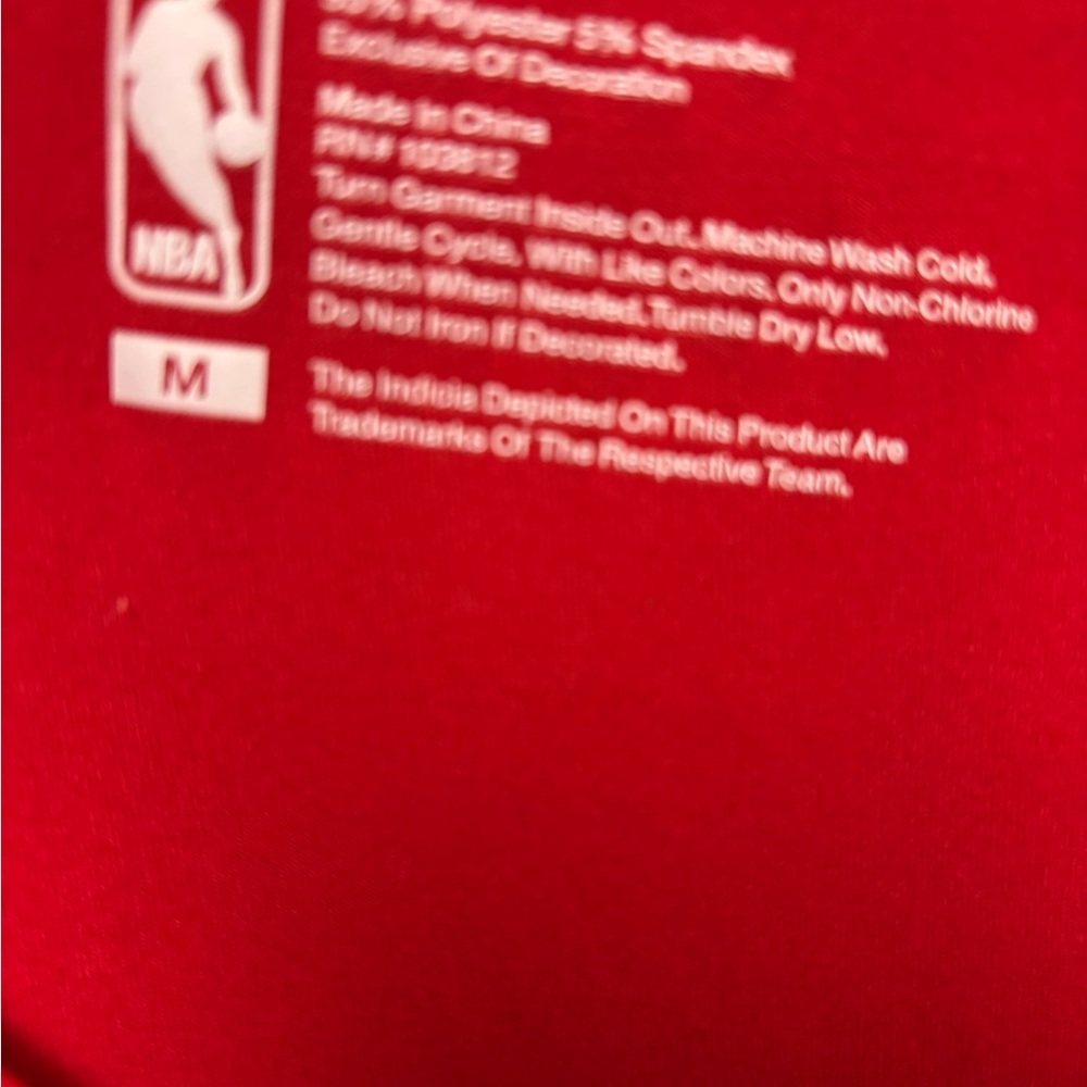 NBA Red Apparel with Logo - Picture 5 of 5